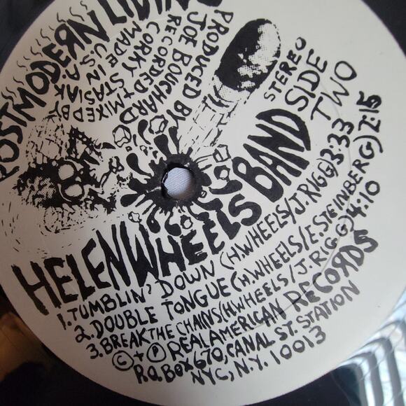 Helen Wheels band  LP  post modern living 1981 - Picture 2 of 3